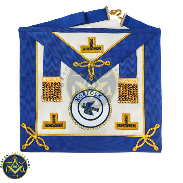 Craft Provincial Undress Apron & Badge