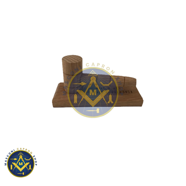 DC’s Gavel and Stand